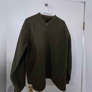 Small Timberland Men's Dark Green V-Neck Sweater. 1 Spot On Neck. See Pictures